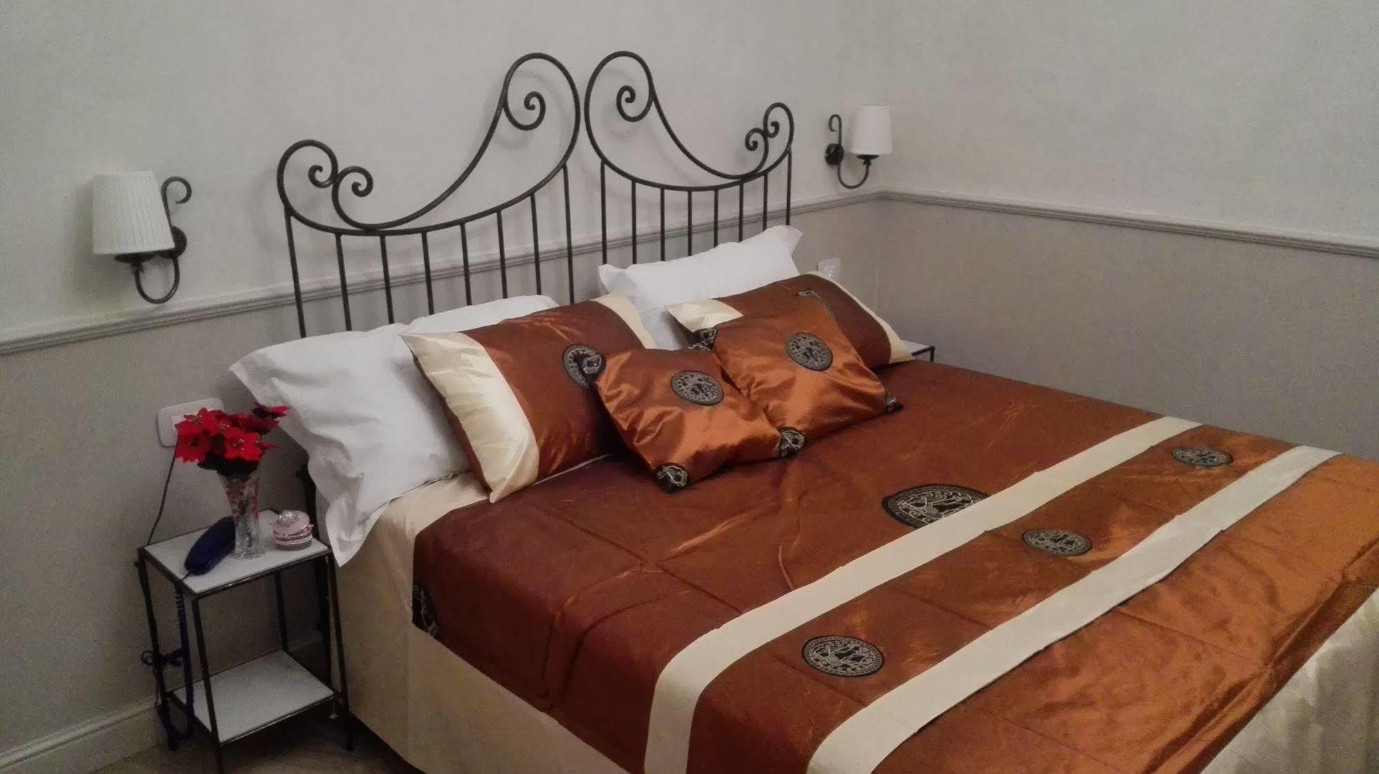 Residenza Cavallini ローマ エクステリア 写真