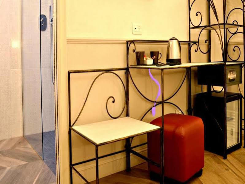 Residenza Cavallini ローマ エクステリア 写真