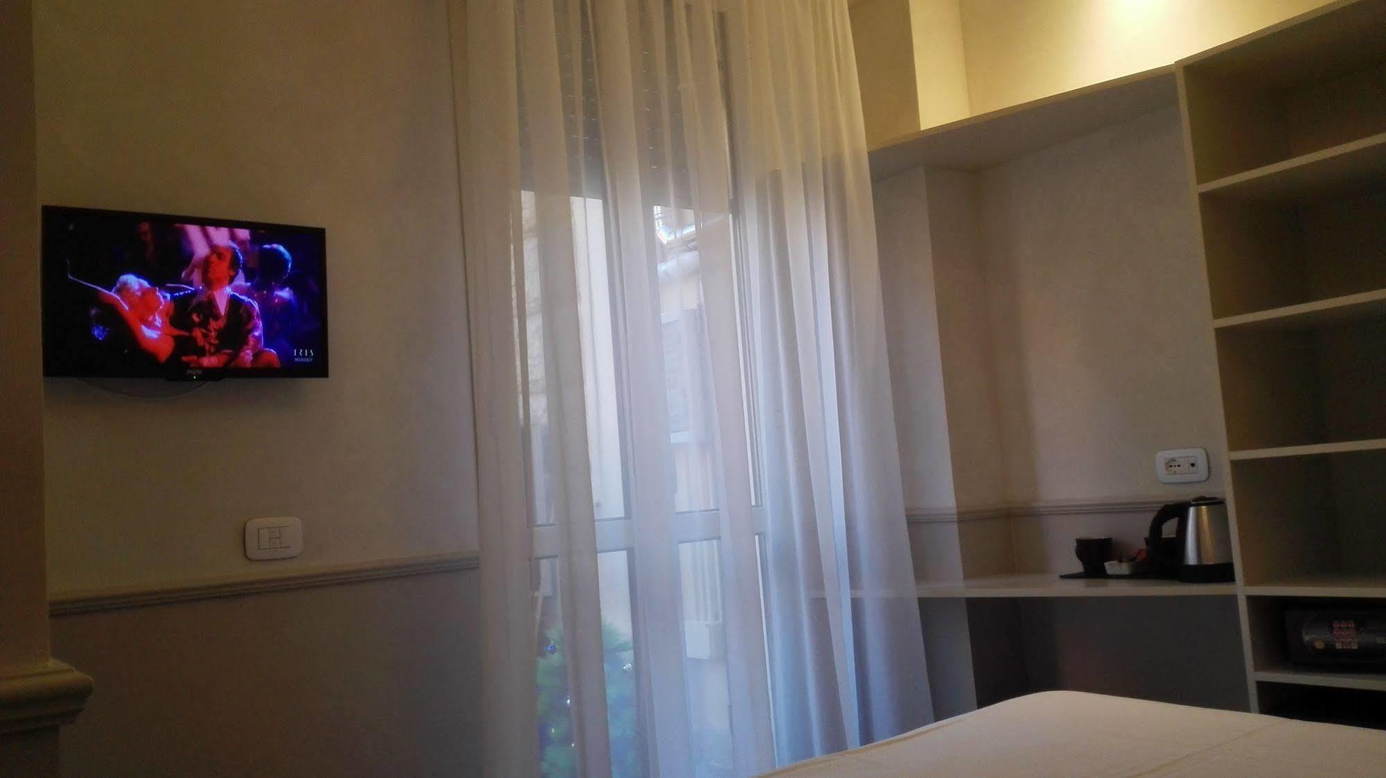 Residenza Cavallini ローマ エクステリア 写真