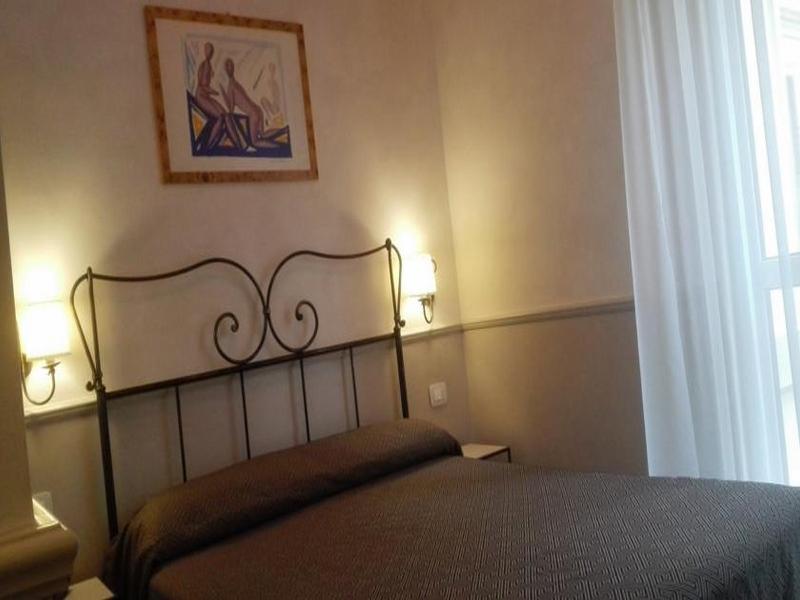 Residenza Cavallini ローマ エクステリア 写真